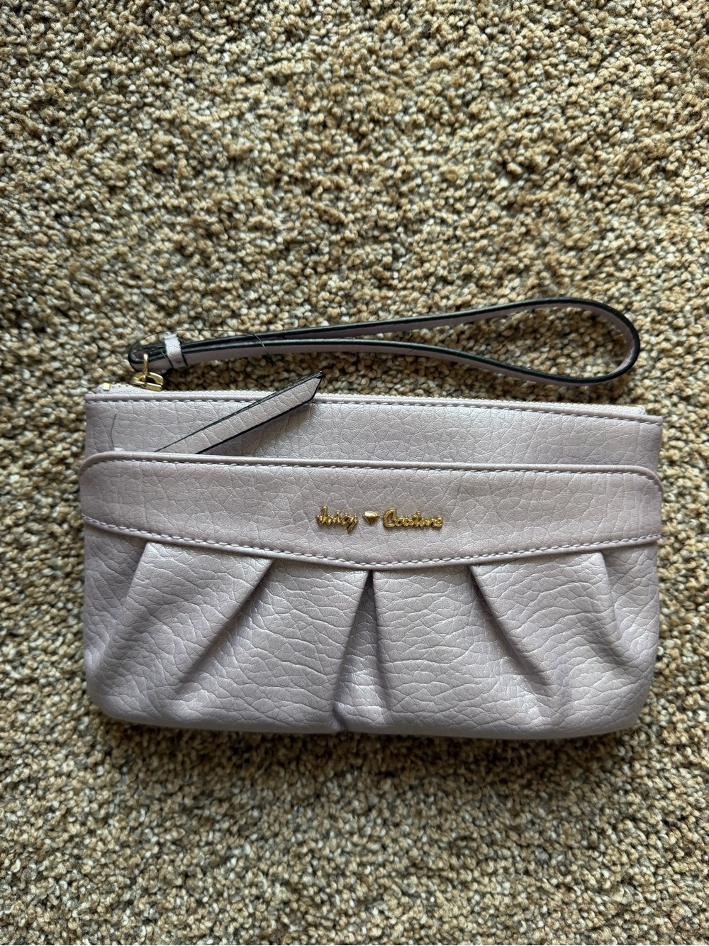 JUICY COUTURE Pleated Wristlet Clutch Purse in Lilac Silver